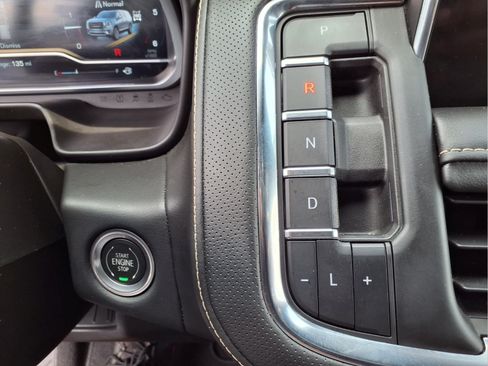Used 2023 GMC Yukon SLT AWD/4WD image 13