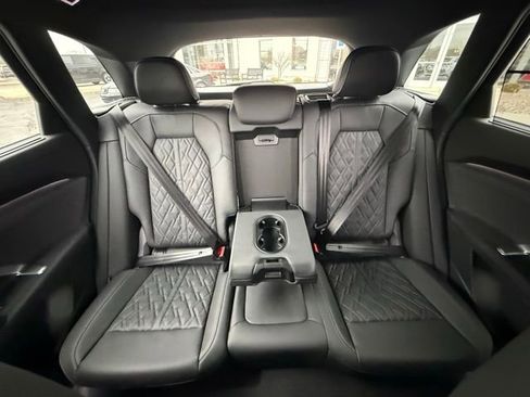 New 2025 Audi SQ5 Premium Plus image 16