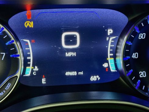 Used 2020 Chrysler Pacifica Touring-L Plus w/ S Appearance Package FWD image 13