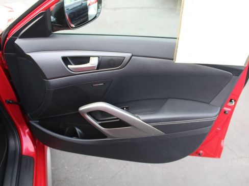 Used 2016 Hyundai Veloster Turbo w/ Option Group 04 FWD image 20