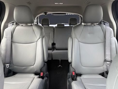 Used 2024 Toyota Sienna XLE w/ XLE Plus Package AWD/4WD image 13