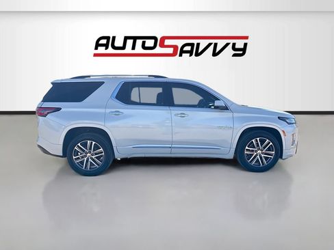 Used 2023 Chevrolet Traverse High Country AWD/4WD image 8