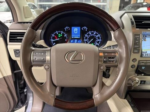 Used 2019 Lexus GX 460 Premium w/ Premium Package image 15
