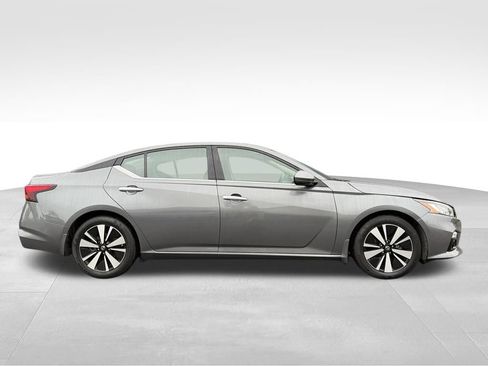 Used 2019 Nissan Altima 2.5 SL FWD image 2