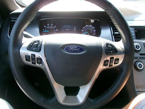 Used 2017 Ford Taurus SEL image 12