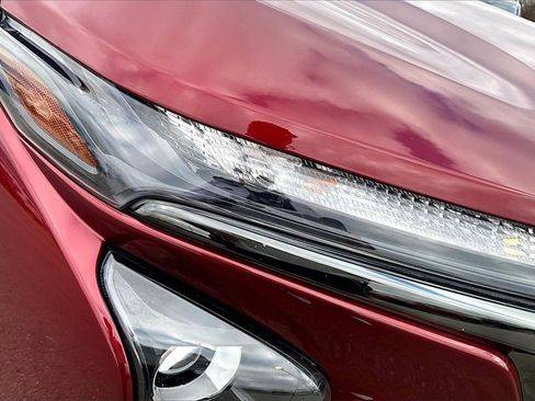 Used 2024 Chevrolet Trax RS w/ Sunroof Package image 25