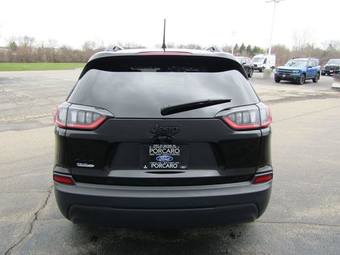 Used 2020 Jeep Cherokee Latitude Plus AWD/4WD image 5