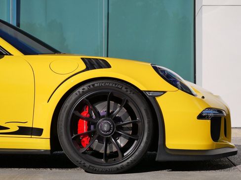 Used 2016 Porsche 911 GT3 RS w/ Sound Package Plus image 11