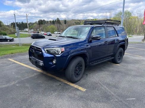 Used 2021 Toyota 4Runner Venture w/ Moonroof Package AWD/4WD image 7