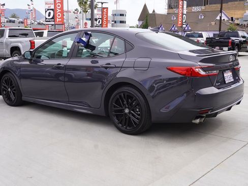 Certified 2025 Toyota Camry SE image 5