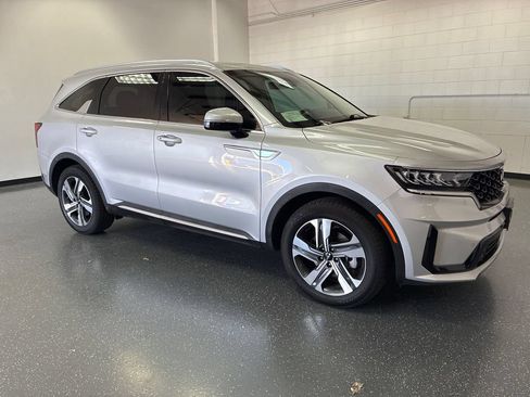 Used 2023 Kia Sorento EX AWD/4WD image 2