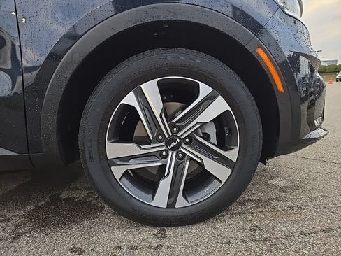 Used 2023 Kia Sorento EX AWD/4WD image 13