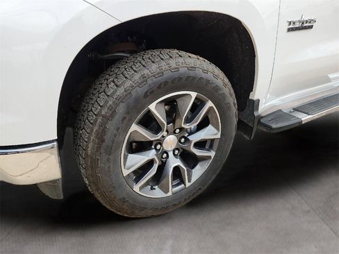 New 2025 Chevrolet Silverado 1500 LT image 25