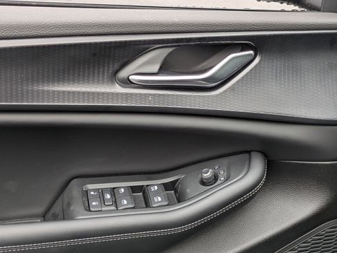 New 2026 Jeep Grand Cherokee Laredo X image 11