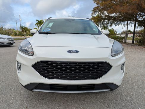 Used 2022 Ford Escape SEL FWD image 9