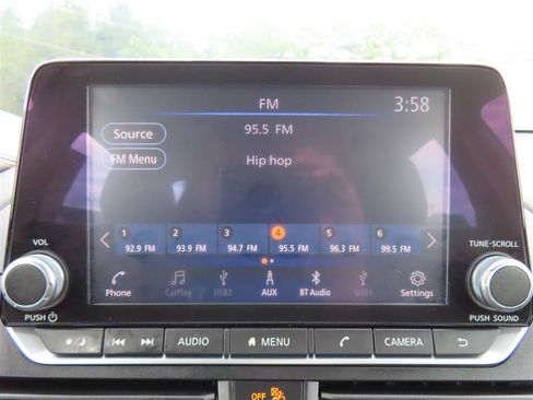 Used 2024 Nissan Altima 2.5 SR FWD image 26