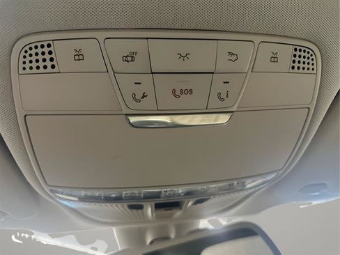 Used 2017 Mercedes-Benz GLC 300 4MATIC w/ Premium 1 Package image 16