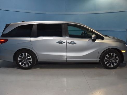 Used 2024 Honda Odyssey EX-L image 23