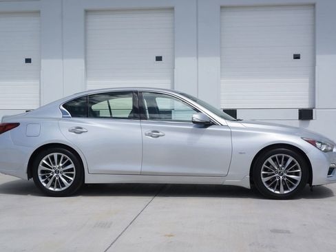 Used 2019 INFINITI Q50 Luxe w/ Essential Package (3.0T Luxe) image 14
