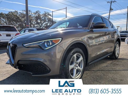Used 2019 Alfa Romeo Stelvio image 7