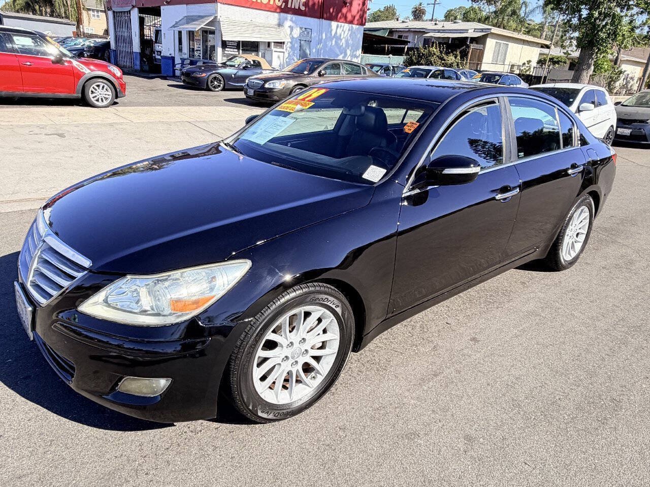 Used 2009 Hyundai Genesis 3.8 RWD image 3