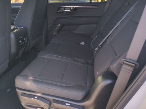 New 2026 Chevrolet Tahoe LS image 24