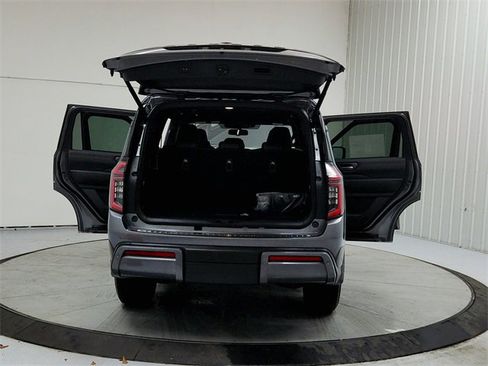 New 2026 Nissan Armada SL image 14