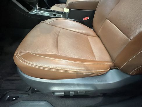 Used 2017 Subaru Outback 2.5i Touring image 10