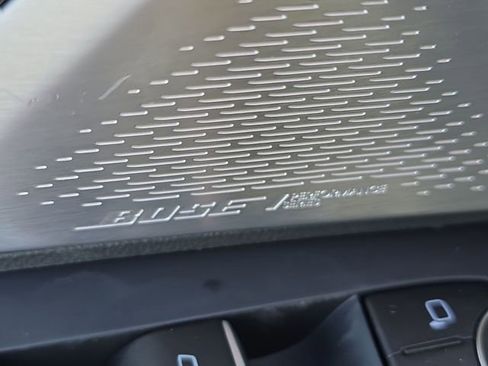 Used 2025 GMC Acadia Denali w/ Super Cruise Package image 25