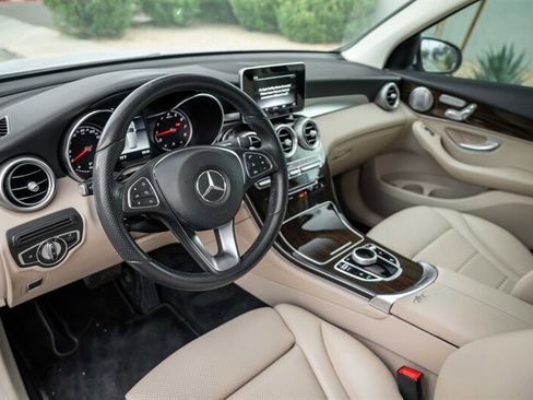 Used 2018 Mercedes-Benz GLC 300 image 9