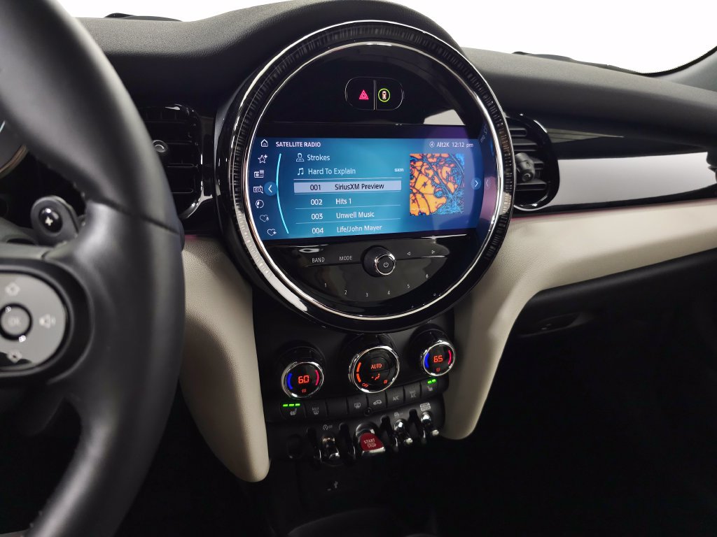 Used 2024 MINI Cooper S w/ Signature Upholstery Package FWD image 19