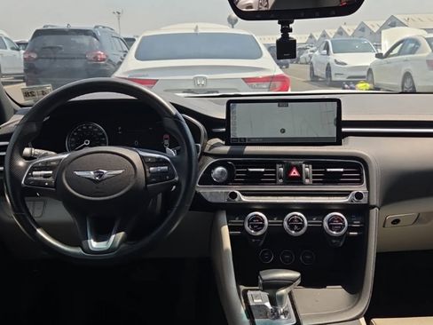 Used 2023 Genesis G70 2.0T AWD/4WD image 8