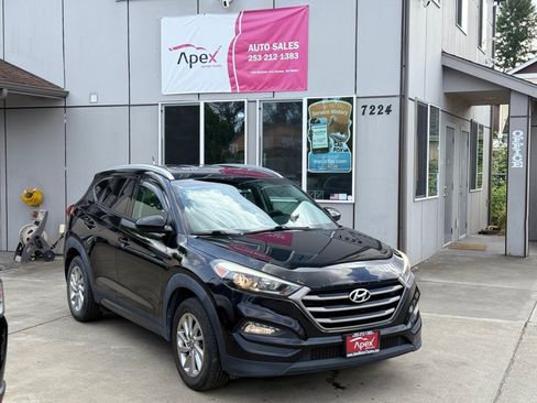 Used 2016 Hyundai Tucson SE w/ Option Group 12 AWD/4WD image 2