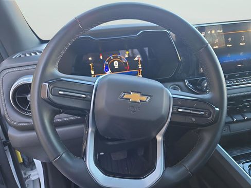 Used 2023 Chevrolet Colorado LT AWD/4WD image 32