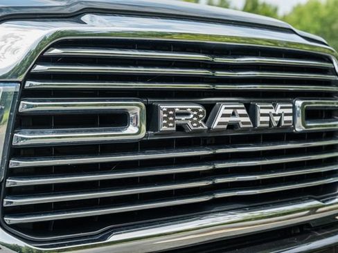 Used 2021 RAM 2500 Laramie AWD/4WD image 16