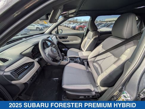 Certified 2025 Subaru Forester Premium AWD/4WD image 26