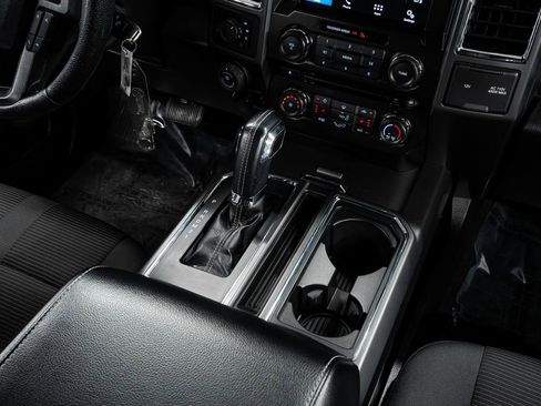 Used 2016 Ford F150 XLT w/ Equipment Group 302A Luxury image 16