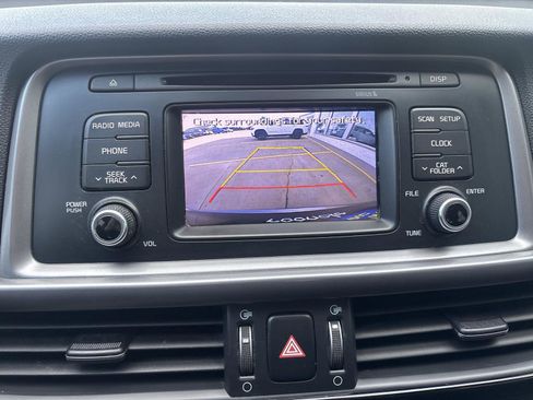 Used 2017 Kia Optima LX FWD image 13