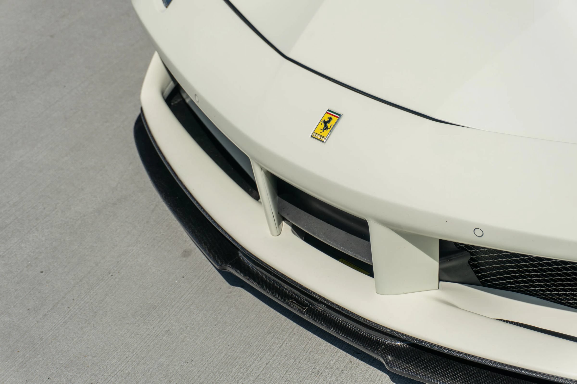Used 2018 Ferrari 488 GTB RWD image 22