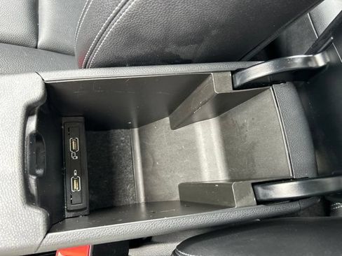 Used 2019 Mercedes-Benz CLA 250 4MATIC image 34