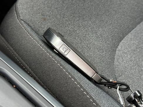 Used 2025 Kia K4 LXS image 25