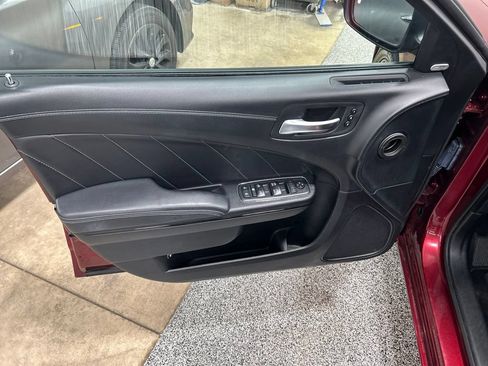 Used 2019 Dodge Charger SXT w/ Plus Group AWD/4WD image 15