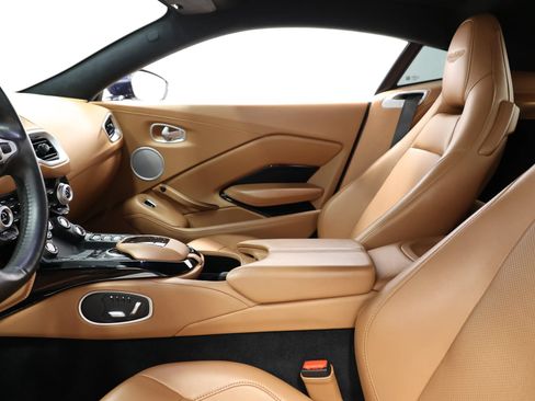 Used 2019 Aston Martin V8 Vantage Coupe RWD image 21