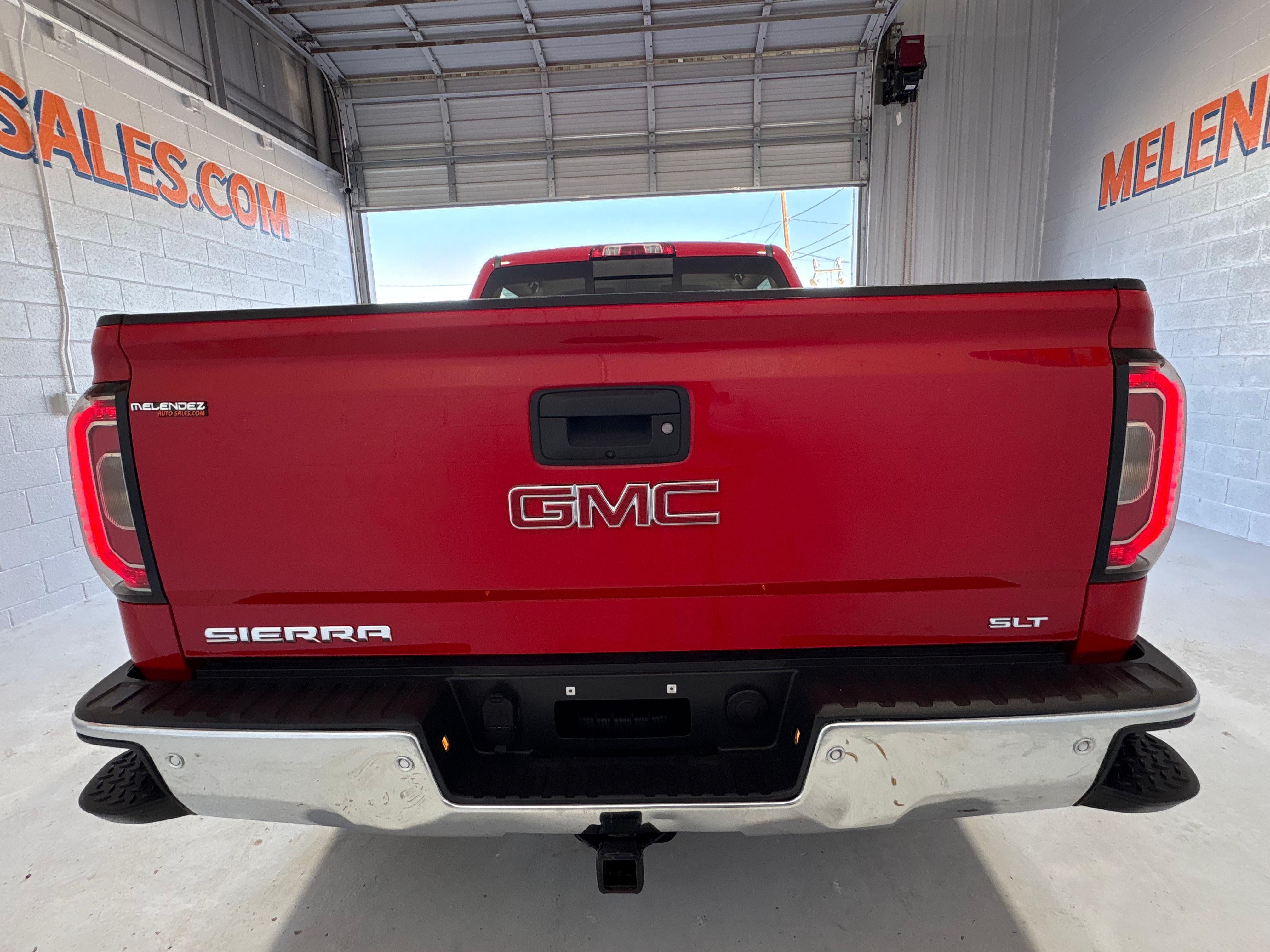 Used 2018 GMC Sierra 1500 SLT AWD/4WD image 4