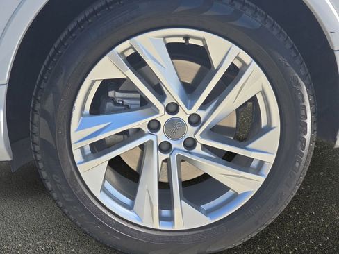 Used 2020 Audi Q7 3.0T Premium Plus w/ Premium Plus Package image 39