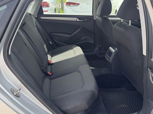 Used 2015 Volkswagen Passat 1.8T S FWD image 24