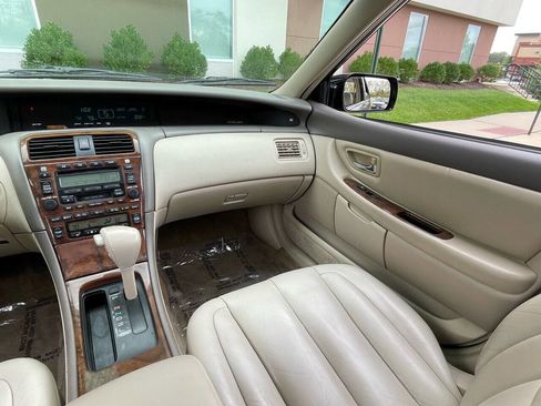 Used 2000 Toyota Avalon XLS image 19