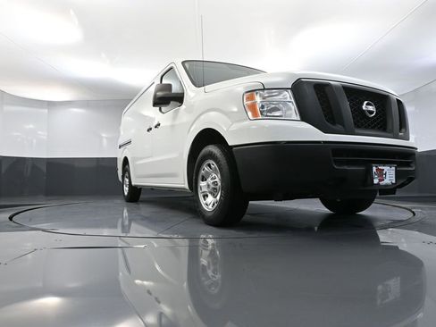 Used 2019 Nissan NV 2500 SV RWD image 46