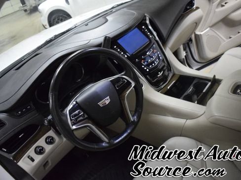Used 2019 Cadillac Escalade Premium Luxury AWD/4WD image 13