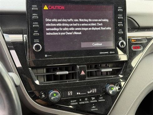 Used 2022 Toyota Camry XSE image 24